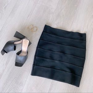 Black bandage skirt.